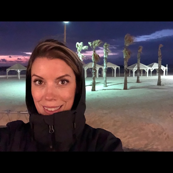 Meet your Posher, Erin - Picture 7 of 9